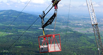 Intelligent mobile freight ropeway